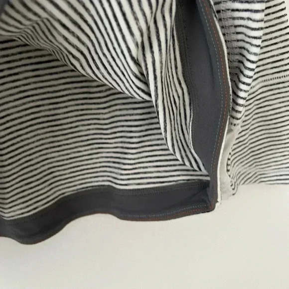 Lululemon 1/4 zip  striped running shirt - Picture 8 of 12